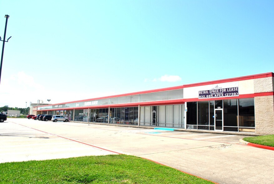 More Photos Of 13331 Kuykendahl Rd, Houston Storefront For Lease