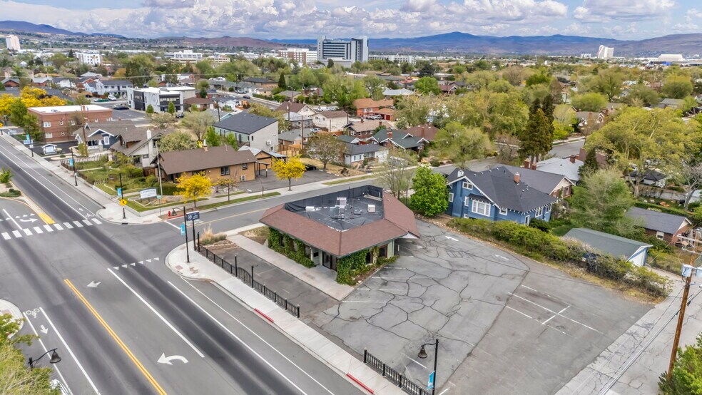 More Photos Of 700 S Wells Ave, Reno Fast Food For Lease