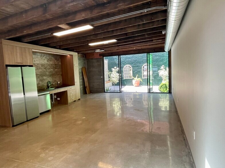 More Photos Of 40 Heron St, San Francisco Light Manufacturing For Lease