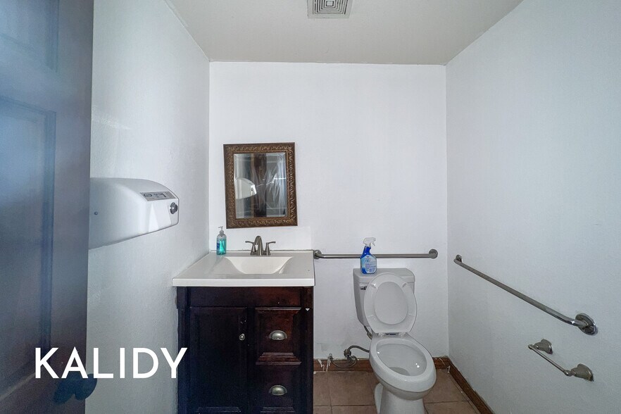 More Photos Of 3010 N Classen Blvd, Oklahoma City Medical For Lease