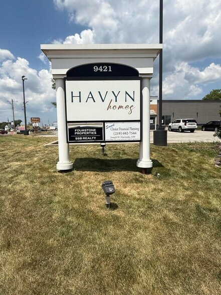 More Photos Of 9421 Joliet St, Saint John Medical For Lease