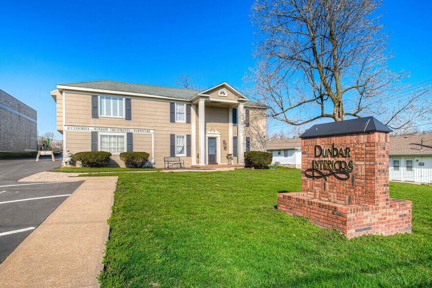 More Photos Of 6204 Arlington Ave, Raytown Office For Sale