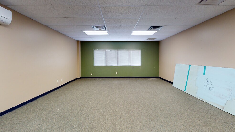 More Photos Of 950 Starvue Dr NW, Cleveland Office For Sale