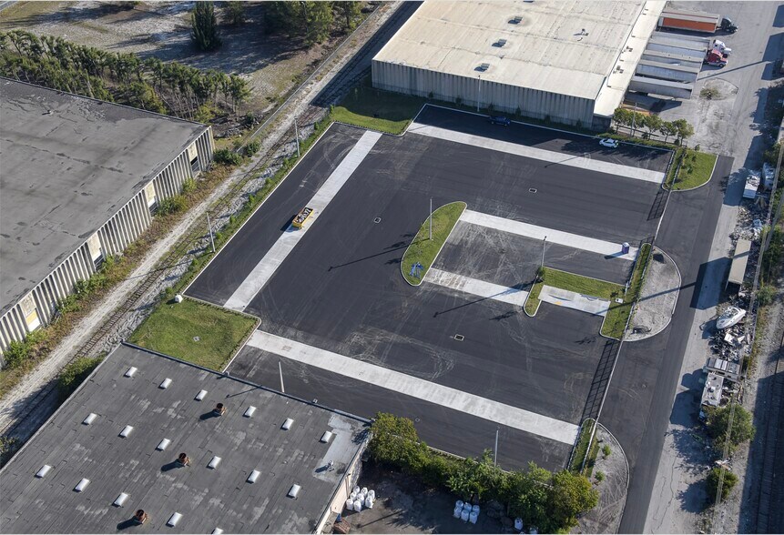 More Photos Of 3523 NW 116th St, Miami Land For Lease