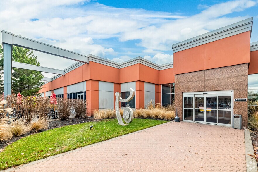 More Photos Of 324 S Service Rd, Melville Office For Lease