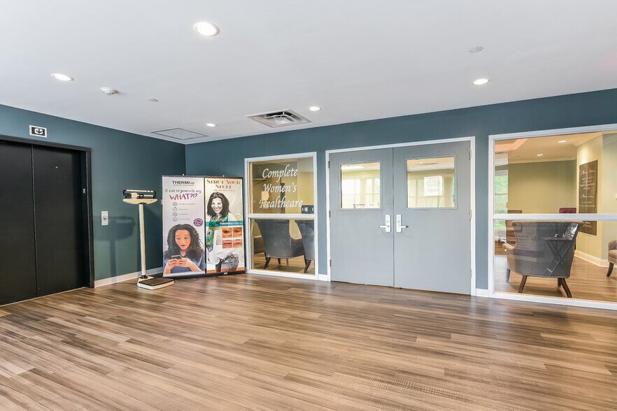 More Photos Of 634 Peachtree Pky, Cumming Medical For Lease