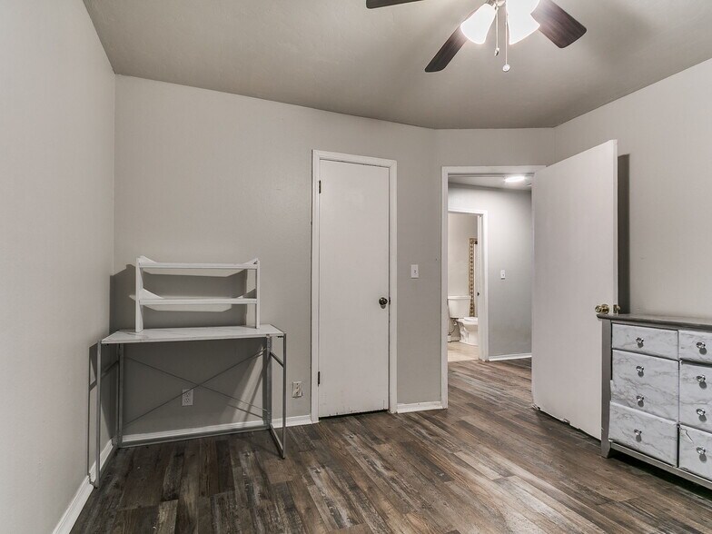 More Photos Of 5201 Washington Blvd, Spencer Land For Sale