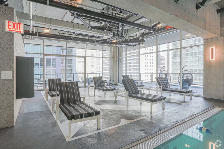 More Photos Of 200 E Illinois St, Chicago Apartments For Sale