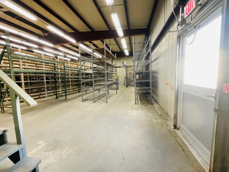 More Photos Of 113 West St, Pittsfield Storefront Retail Office For Lease