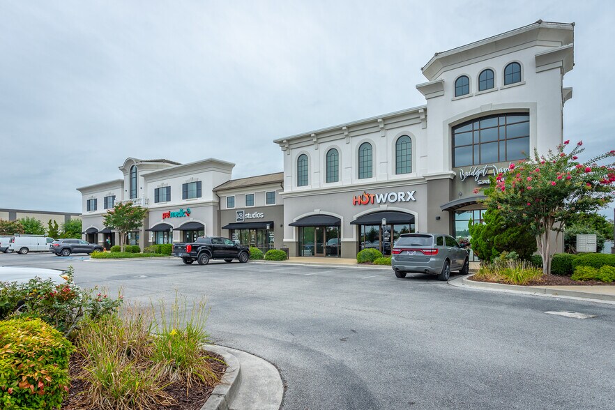 More Photos Of 7201 Shallowford Rd, Chattanooga Unknown For Lease