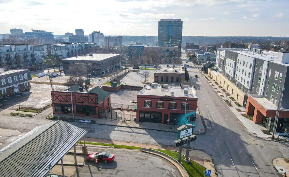 More Photos Of 917 W 44th St, Kansas City Restaurant For Sale