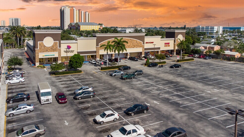 More Photos Of 2900-3002 Broadway, Riviera Beach Freestanding For Sale