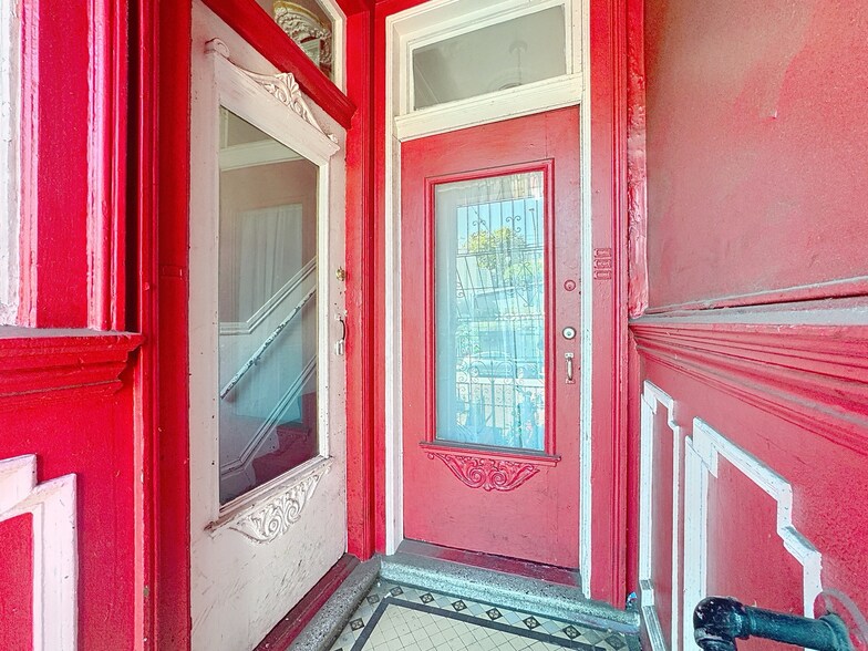 More Photos Of 1524-1528 Haight St, San Francisco Storefront Retail Residential For Sale
