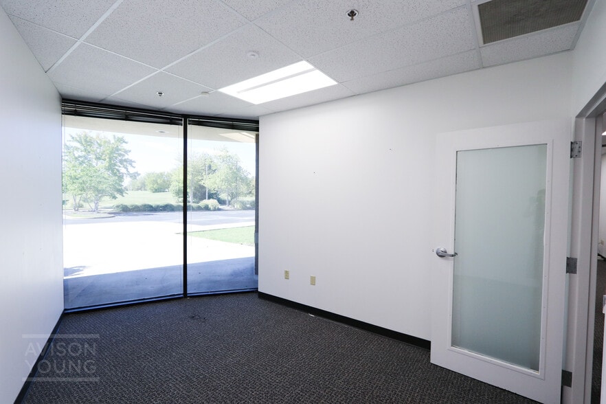 More Photos Of 3860 Forest Hill Irene Rd, Memphis Sports And Entertainment For Lease