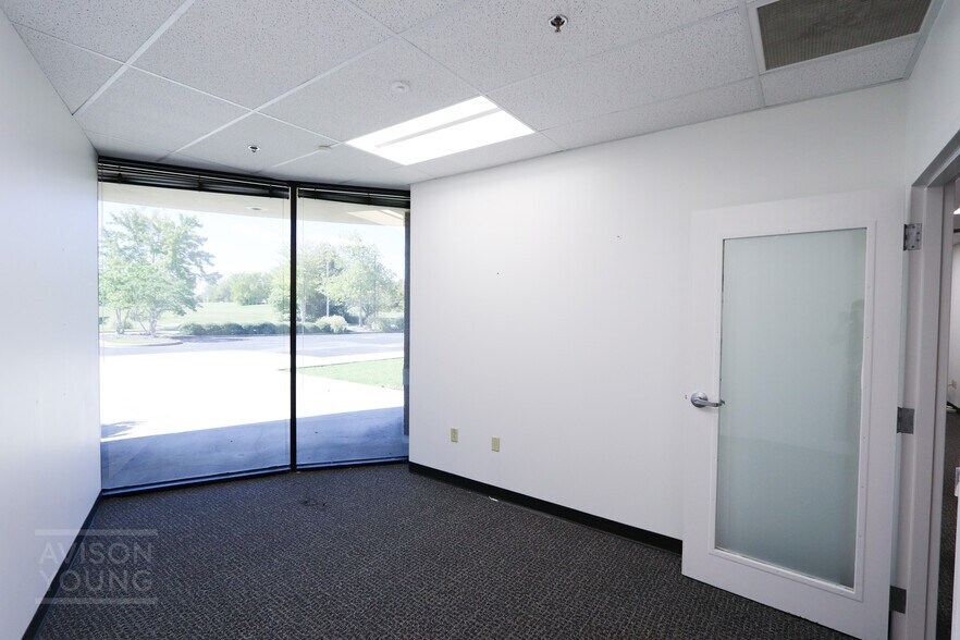 More Photos Of 3860 Forest Hill Irene Rd, Memphis Sports And Entertainment For Lease