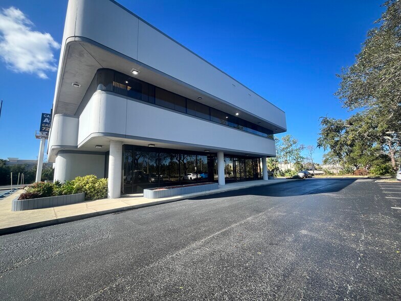 More Photos Of 9501 US Highway 19, Port Richey Office For Sale