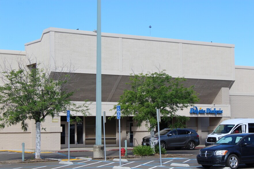 More Photos Of 1876-1880 Park Marina Dr, Redding Medical For Lease