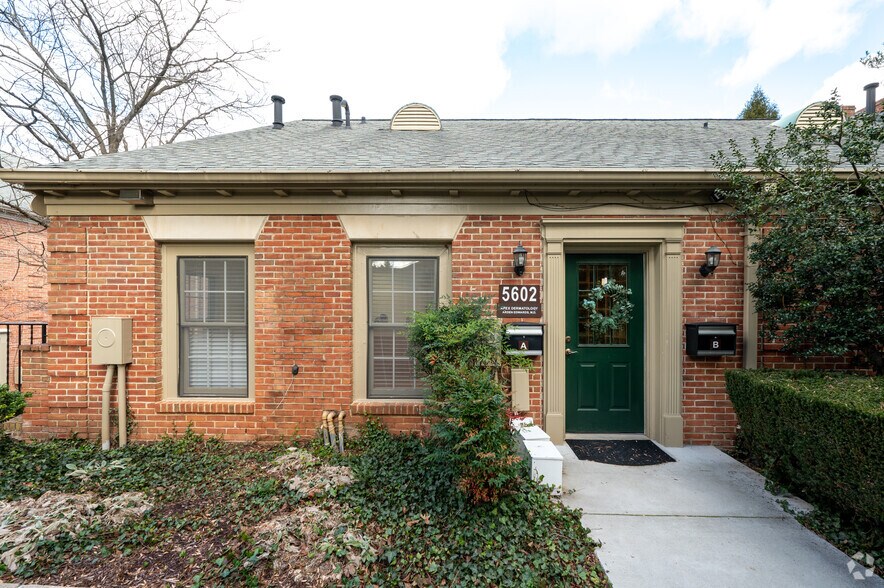 More Photos Of 5602-5654 Shields Dr, Bethesda Medical For Lease