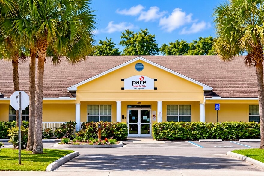 Primary Photo Of 3651 Virginia Ave, Fort Pierce Medical For Sale