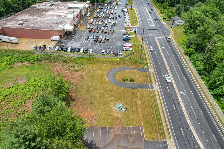 More Photos Of 420 E US Highway 19 E Byp, Burnsville Land For Lease