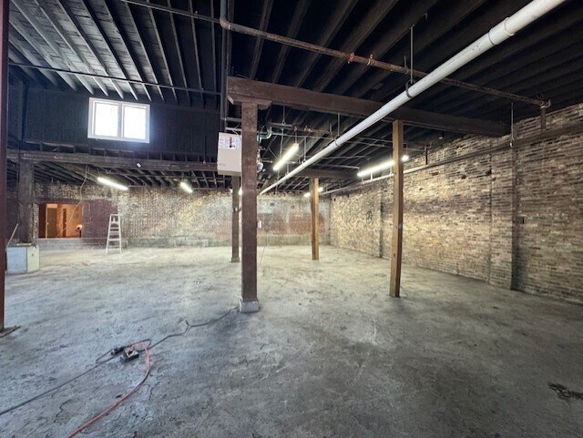 More Photos Of 1616 Rowan St, Louisville Office For Lease
