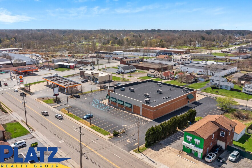 More Photos Of 40 N Meridian Rd, Youngstown Drugstore For Lease