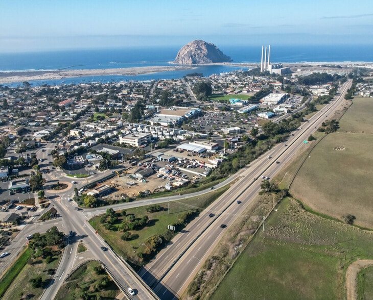 More Photos Of 850 Quintana Rd, Morro Bay Restaurant For Sale