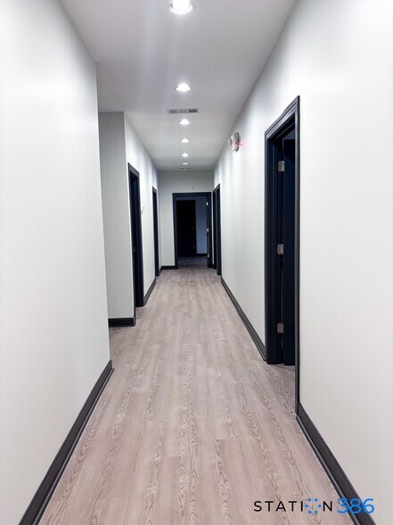 More Photos Of 1531 Hunt Club Blvd, Gallatin Coworking Space