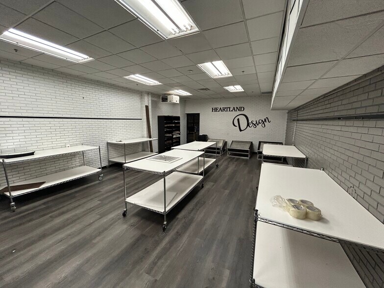 More Photos Of 1100 D I Dr, Elkhart Industrial For Sale