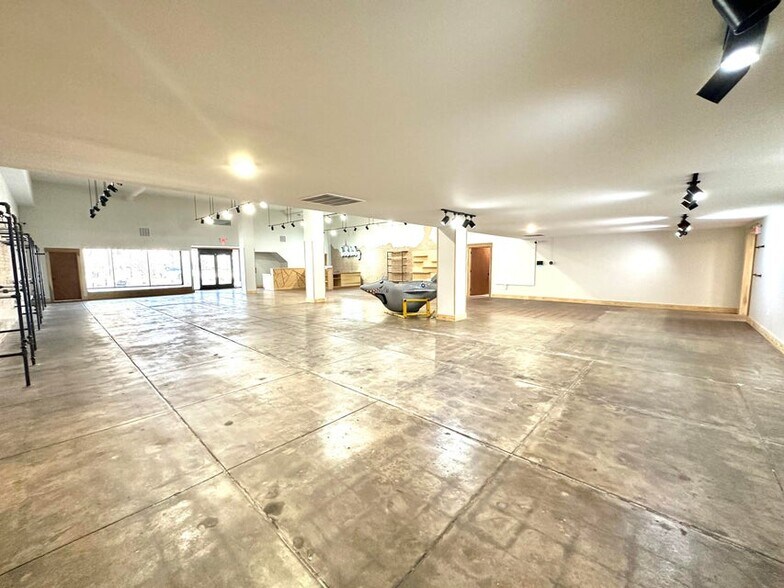 More Photos Of 509 Broadway St, Plainview Storefront Retail Office For Sale