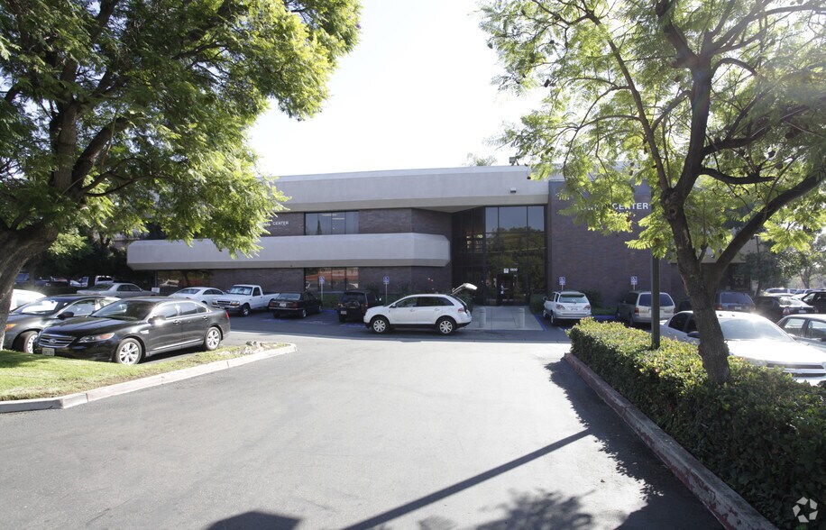 More Photos Of 1900 Royalty Dr, Pomona Medical For Lease