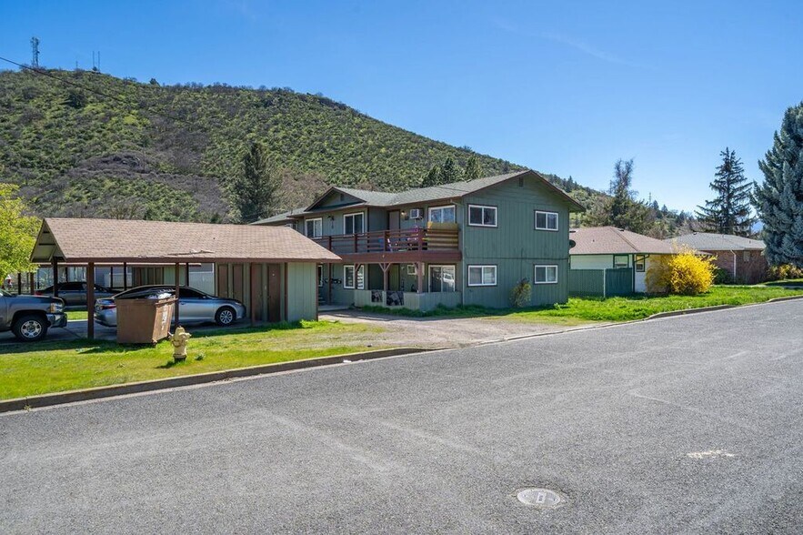 More Photos Of , Yreka Unknown For Sale