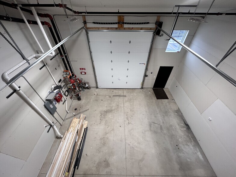 More Photos Of 5484 7th St NE, Fridley Warehouse For Sale