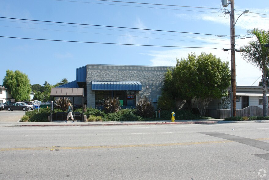 More Photos Of 3301 Portola Dr, Santa Cruz Auto Repair For Lease