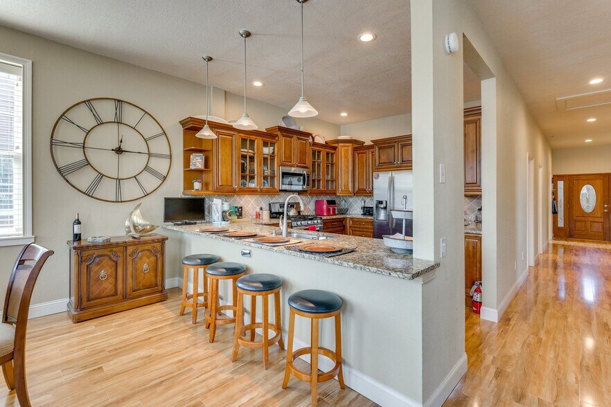 More Photos Of 87 Tennessee St, Murphy Storefront Retail Residential For Sale