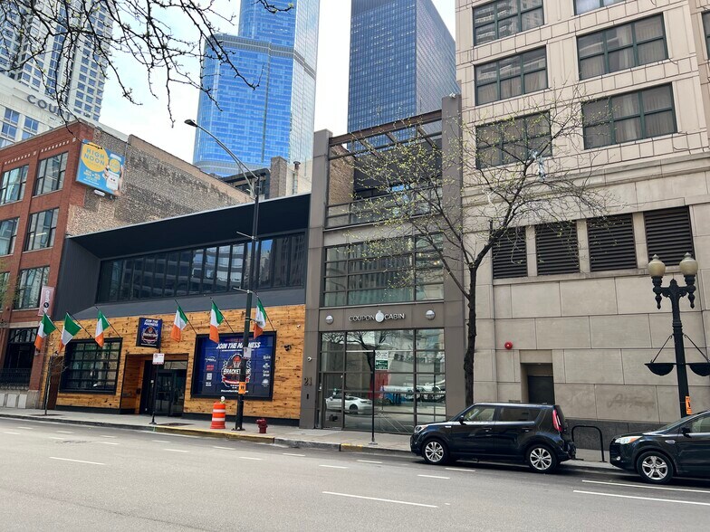 More Photos Of 21 W Illinois St, Chicago Office For Sale
