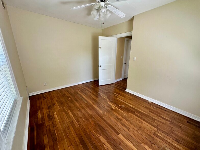 More Photos Of 240 20th Ave, Saint Petersburg Apartments For Sale