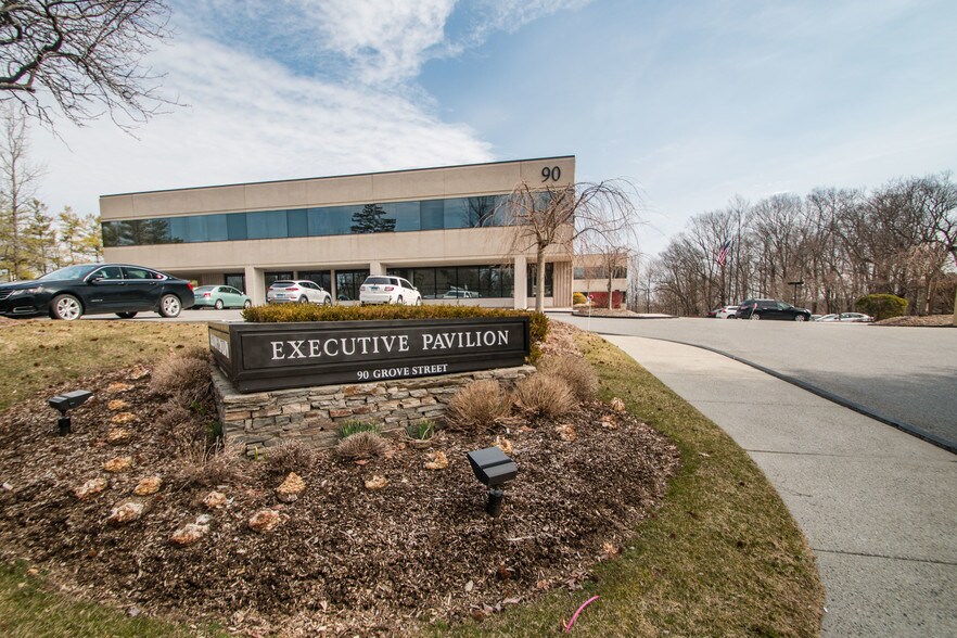 More Photos Of 90 Grove St, Ridgefield Medical For Lease
