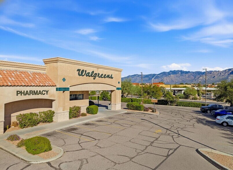 More Photos Of 10405 N La Canada Dr, Tucson Drugstore For Sale