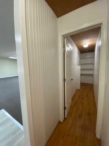 More Photos Of 13301 Fm 2432 Rd, Willis General Retail For Lease