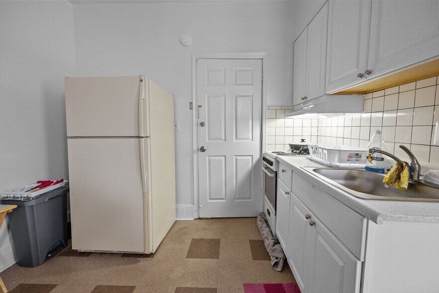 More Photos Of 231 Washington St, Morrisville Apartments For Sale