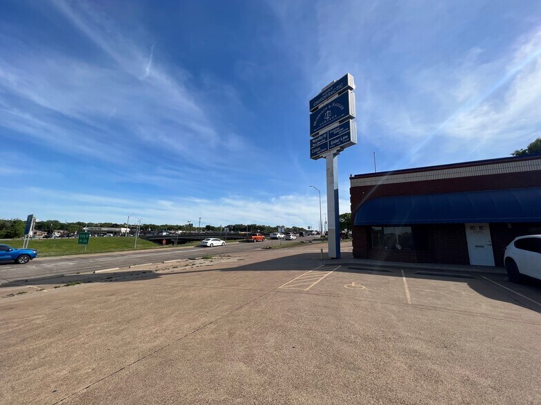 More Photos Of 2232 E Loop 820, Fort Worth Loft Creative Space For Lease