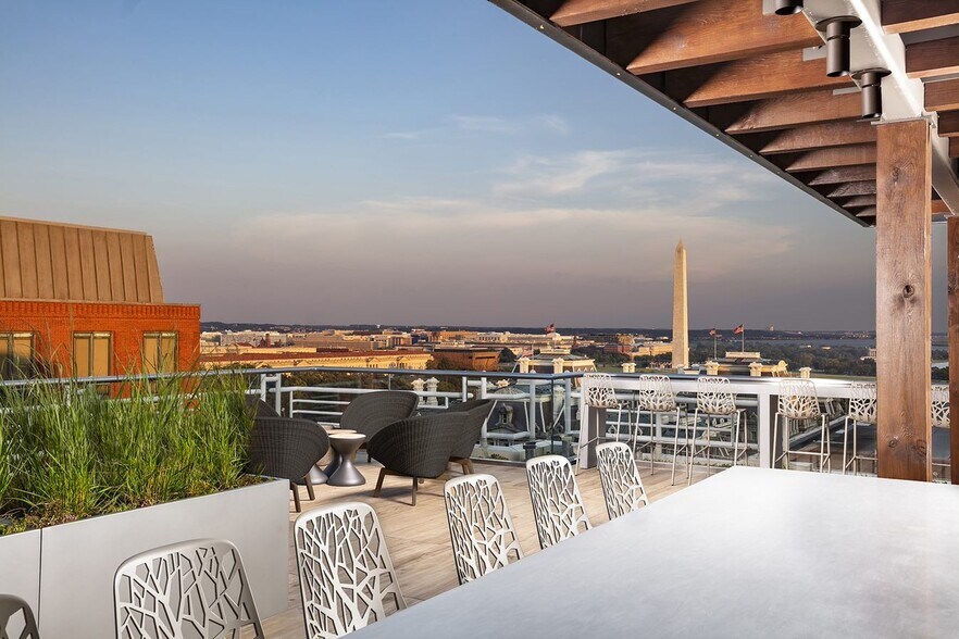 More Photos Of 750 17th St NW, Washington Office For Lease