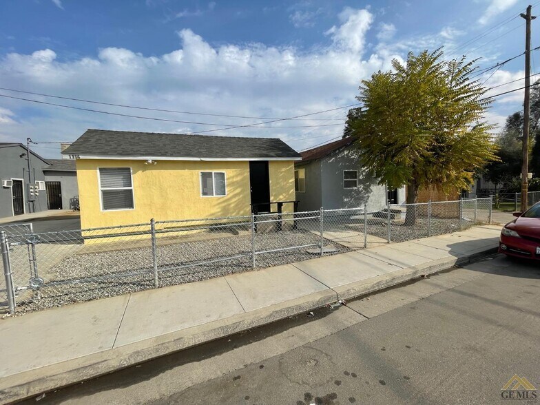 More Photos Of 401 E California Ave, Bakersfield Storefront Retail Residential For Sale