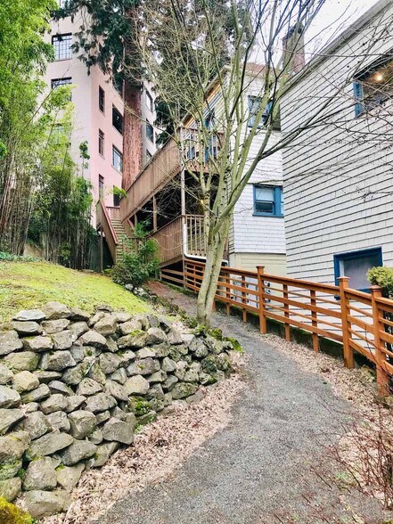 More Photos Of 2308-2326 SW Osage St, Portland Apartments For Sale