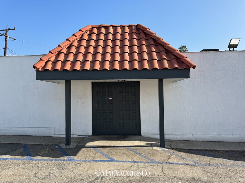 More Photos Of 3589 Colorado Blvd, Pasadena Restaurant For Lease
