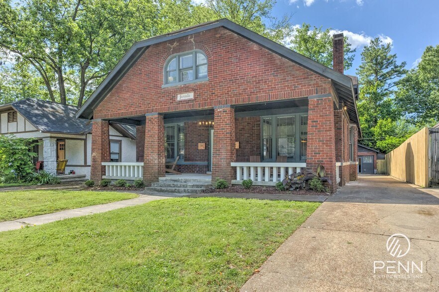 Primary Photo Of 2033 Young Ave, Memphis Multifamily For Sale