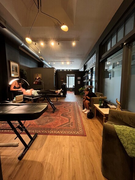 More Photos Of 689 Central Ave, Saint Petersburg Coworking Space