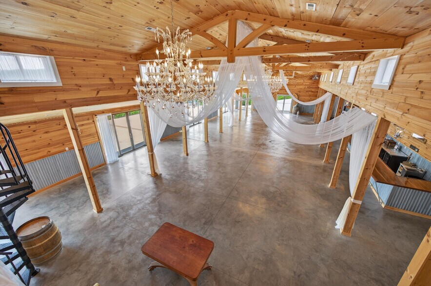 More Photos Of 639 Wagon Wheel Rd, Elk Creek Lodge Meeting Hall For Sale