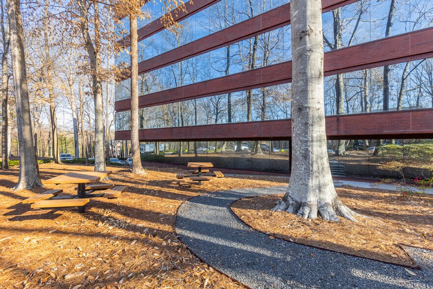 More Photos Of 3295 River Exchange Dr, Peachtree Corners Office For Lease